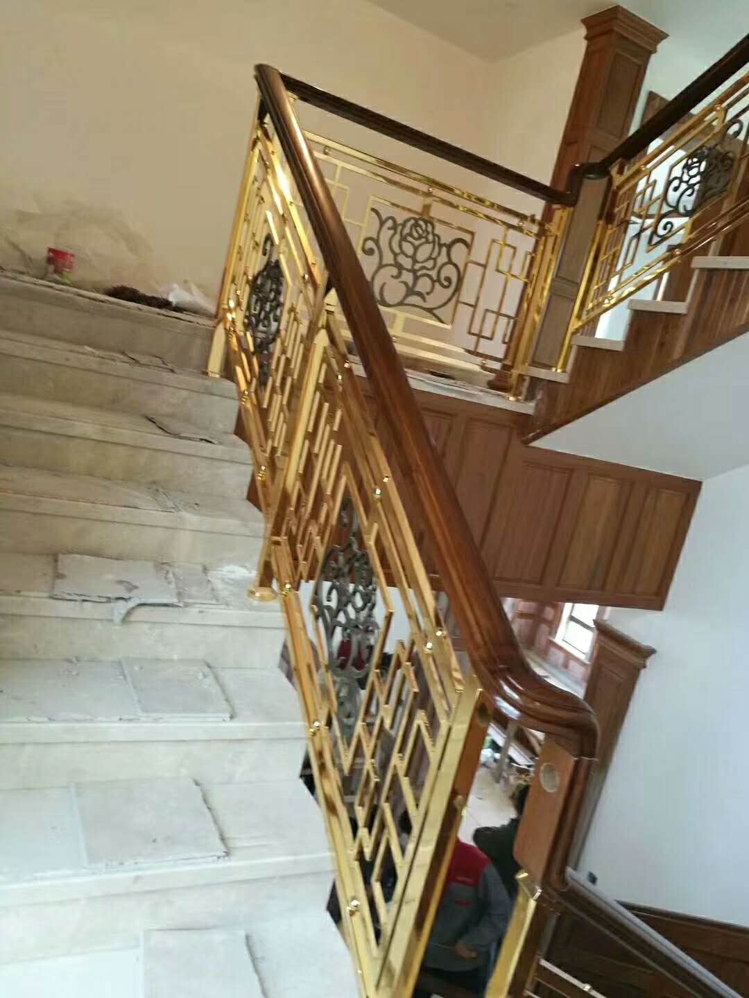 绤